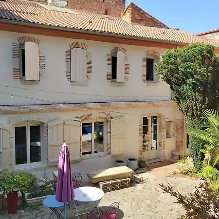Hyper Centre - 60m² Avec Piscine Chauffee * 阿让