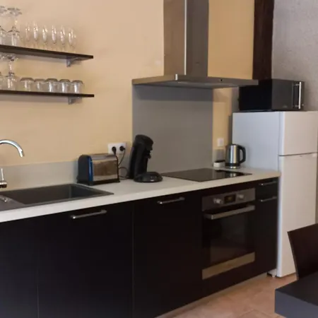 Hyper Centre - 60m² Avec Piscine Chauffee *